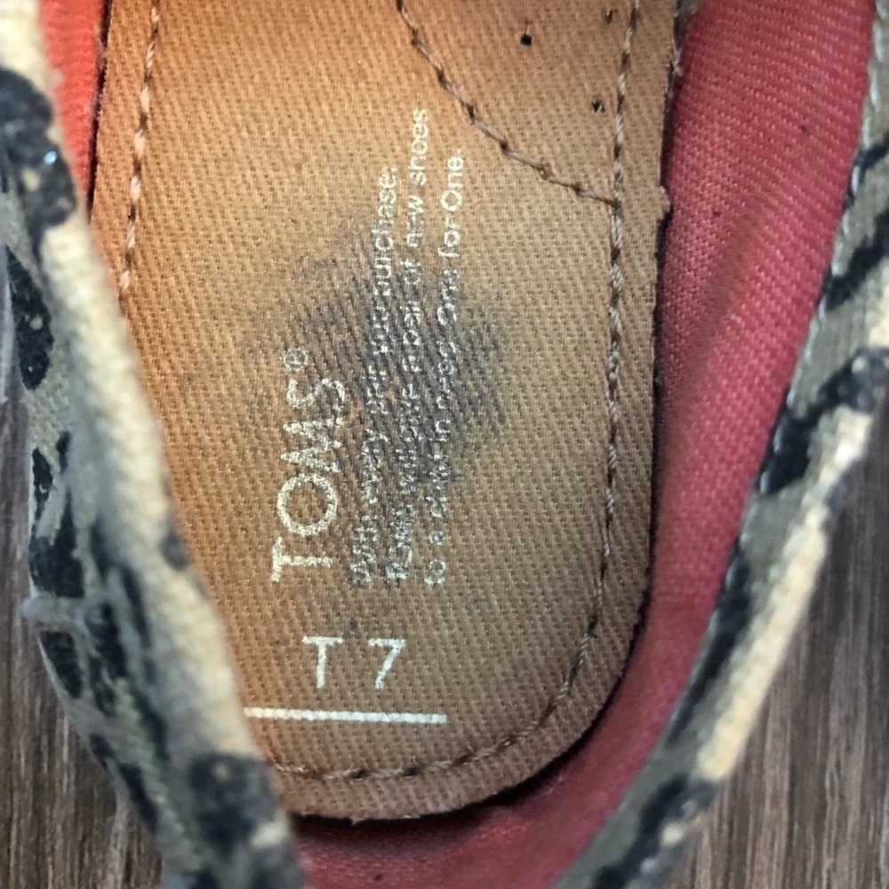 Toms good used